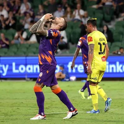Wellington move six points clear after Glory stalemate