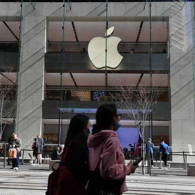 Apple steers away from electric car project, towards AI