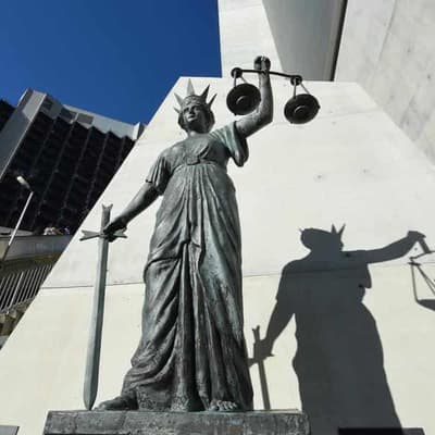 Man guilty of 'cowardly' murder with sledgehammer