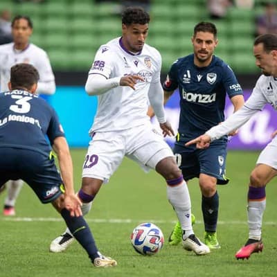 Glory players put stress of owner search behind them