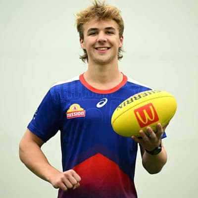 Dogs coach Beveridge lauds draftee Sanders