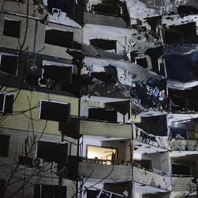 Ukraine attacks Russia's refineries for a second night