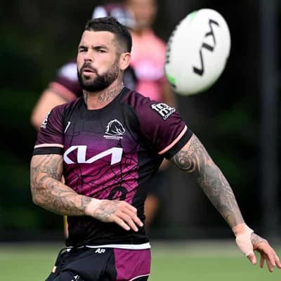 Reynolds to fire for Broncos against old club: Walters