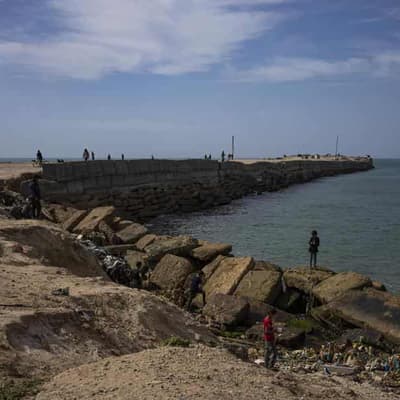 Australia under pressure over Palestinian visas and aid