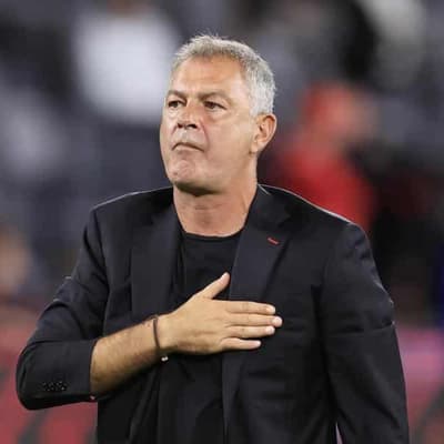 Wanderers coach Rudan says sorry for media no-show