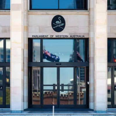 Corruption watchdog officer slept with source: report