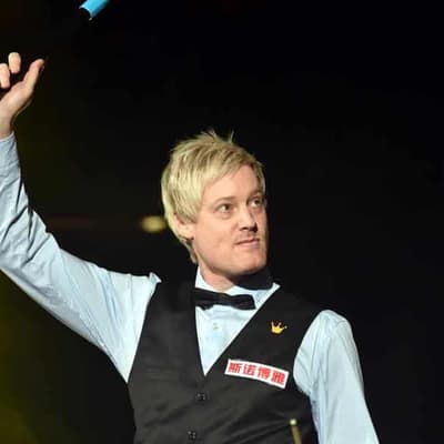 Robertson back to best to make World Open snooker semis