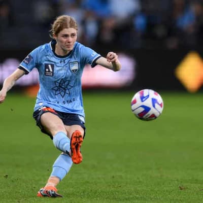 Sydney beat Adelaide, close in on ALW premiership