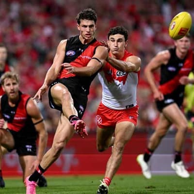 Bombers back Wright ahead of tribunal hearing