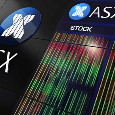 Aust shares rally to new record, finish just below 7900