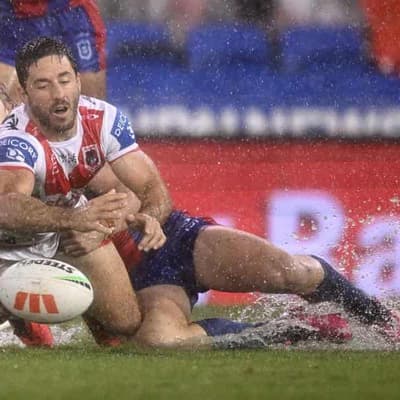 Hunt confirms he's keen to re-sign with Dragons