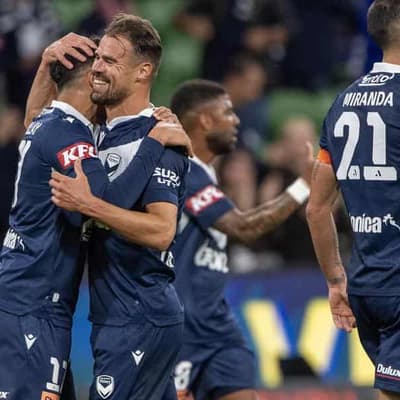 Da Silva soars late for Victory derby win over City