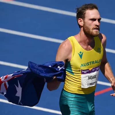 Hoare makes eagerly-awaited return in 1500m