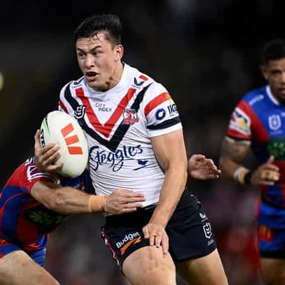 Roosters edge Knights in Jennings' 300th