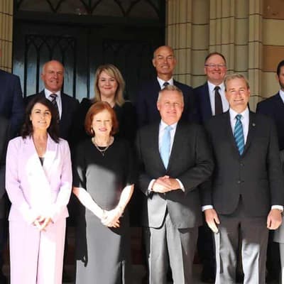 Final minority Liberal government deal not yet signed