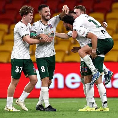 Stamatelopoulos helps Jets end Roar's ALM finals bid