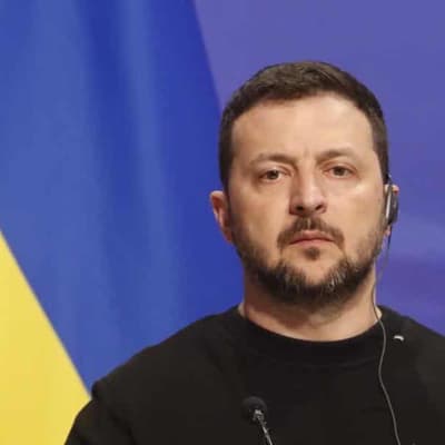 Zelenskiy signs draft law to reinforce Ukraine troops