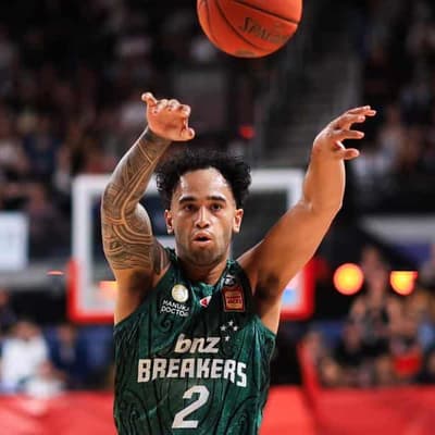 Le'afa joins Kings, Wildcats snare college star Pepper