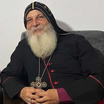 Bishop backs stabbing video staying online