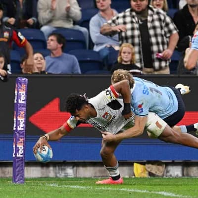 Chiefs storm past Waratahs for easy Super triumph