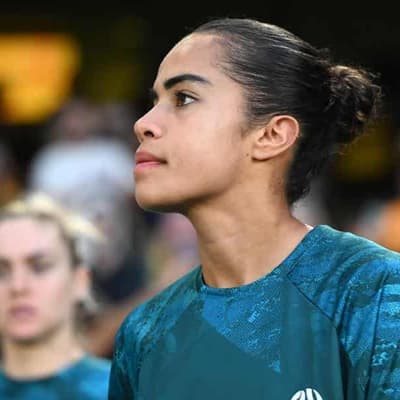 Brilliant Mary Fowler at the double in key Man City win