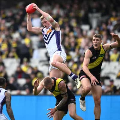 Fremantle see off Tigers to settle in AFL top eight