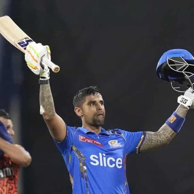 SKY proves the limit for Cummins, Head and Sunrisers