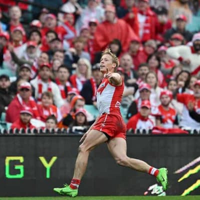 Heeney, Warner star as Swans crush Blues at SCG