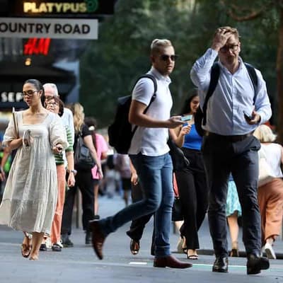 PM backs budget despite lukewarm polling response