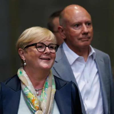 Reynolds and Higgins defamation case peace talks halted
