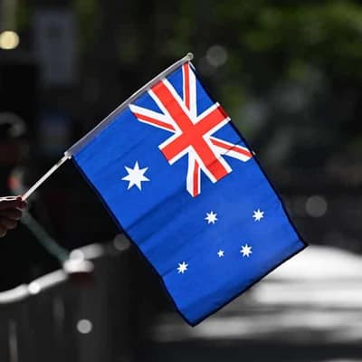 Red flags raised over Anzacs ensign claim