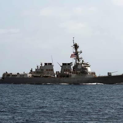 No, video does not show Houthi rebels destroying US warship