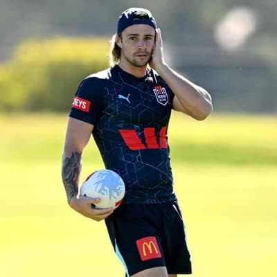 'Untouchable' NSW duo wait as Hynes sits out training