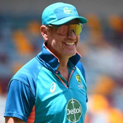 Short-handed Aussies call on support in T20 warm-up win