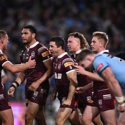 Queensland win Origin I after NSW's Suaalii sent off