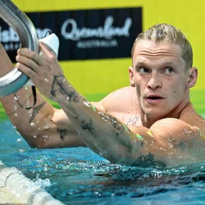 Simpson misses Olympic swim team, returns to music