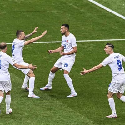 Fancied France open Euros with win, Belgium stunned