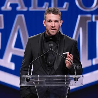 Collingwood cult hero Dane Swan joins Hall of Fame