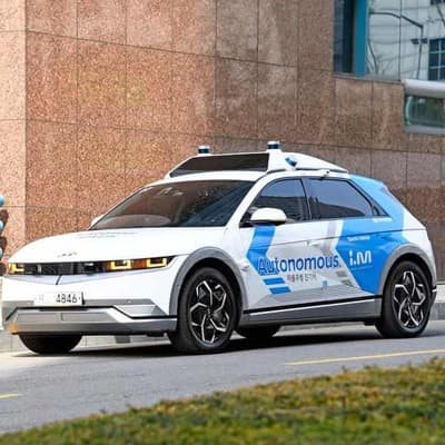 Self-driving cars are safer, just not at dawn or dusk