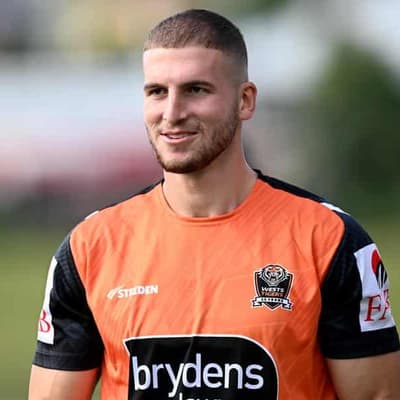 Luckless Adam Doueihi pens new deal with Wests Tigers