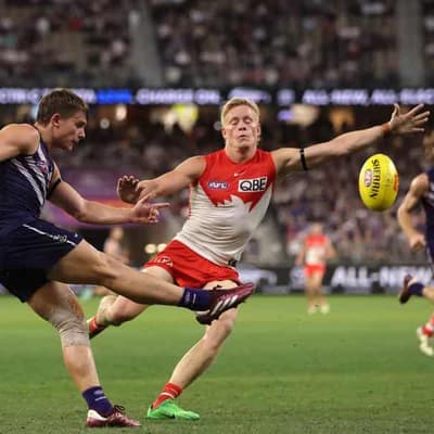 Swans fortify for 'big battle' with Dockers midfield