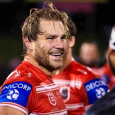 De Belin offered English security amid Saints stalemate