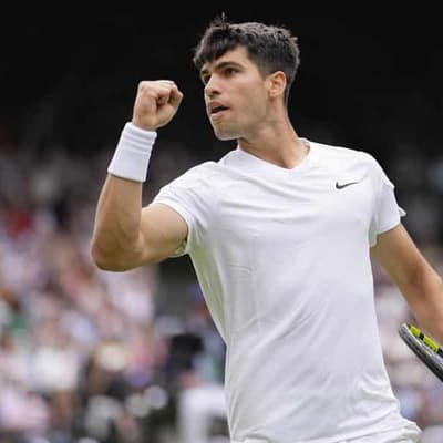 Alcaraz, Medvedev and Sinner advance at Wimbledon