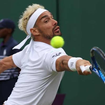 Fognini rolls back time as Italians take centre stage