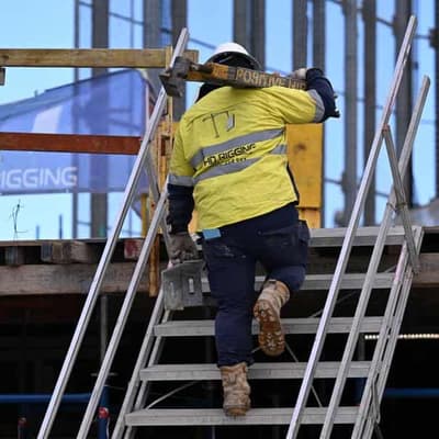 Mixed jobs data highlights rate balancing act for RBA