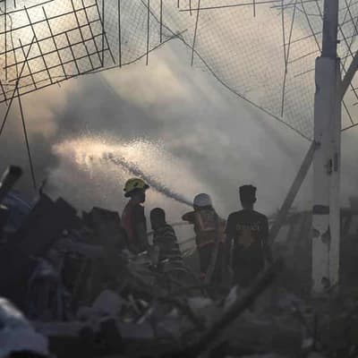 Israel kills dozens as it steps up Gaza bombardment
