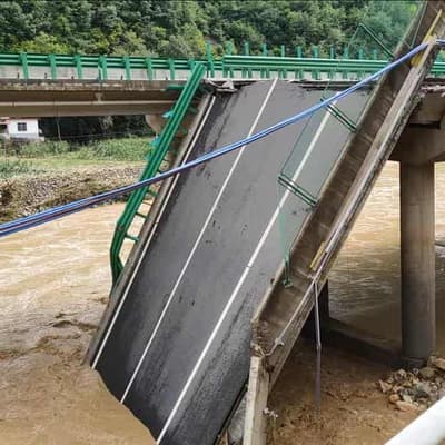Floods kill at least eight, 30 missing in China