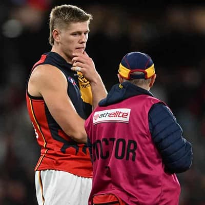 Bombers' Scott wants sub abolished to help doctors