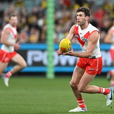 Injury-hit Swans brace for AFL finals hopefuls Bulldogs