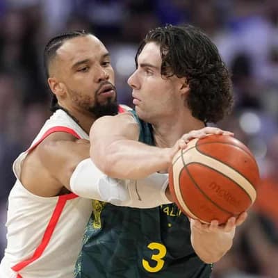 Boomers' run busted by brilliant Canadians